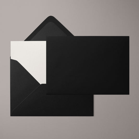 Kuvert Schwarz | Format DIN B6 (175 x 120 mm) mit spitzer Klappe | Nassklebend